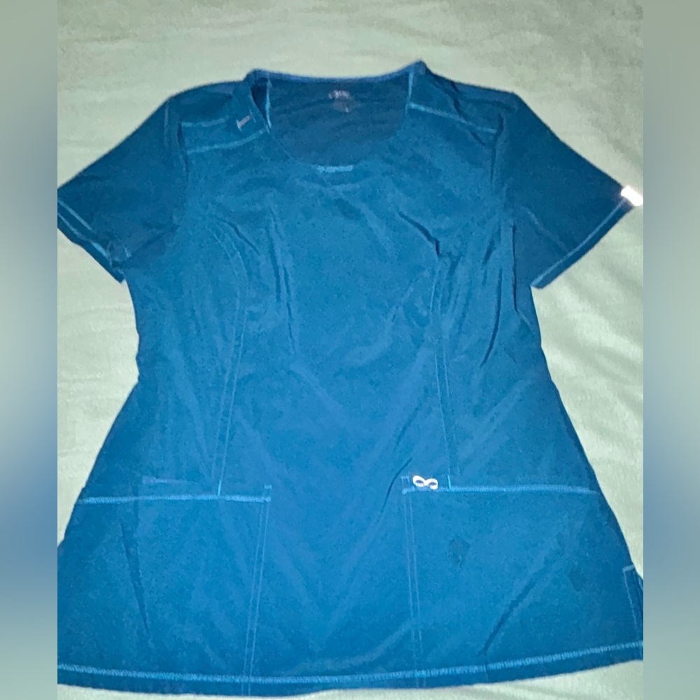 Healing Hands Blue Fitted Short Sleeve Scrub